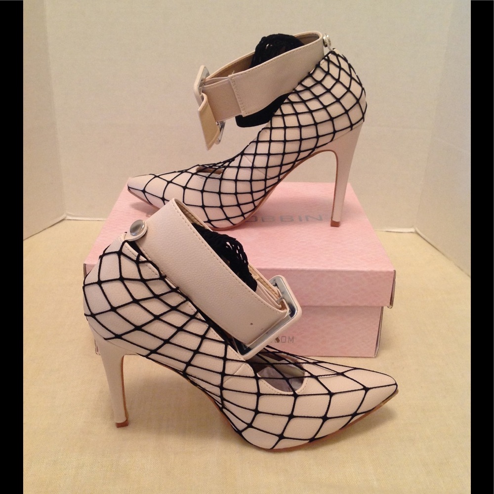 New! Cape Robbin GiGi 44 fishnet shoes